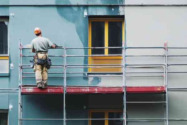 Baugerüst an Hauswand